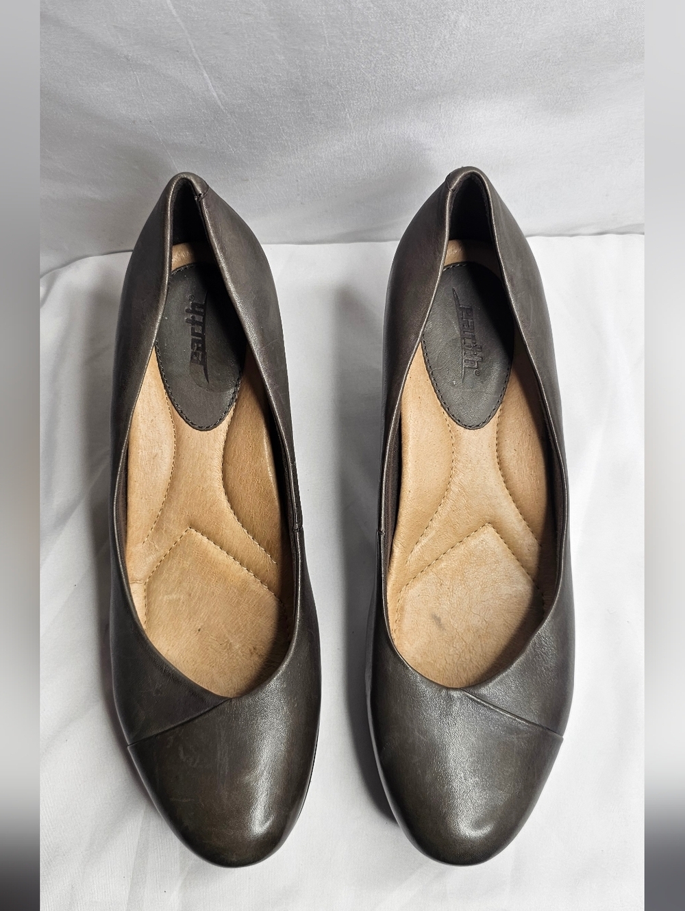 Earth Tamarisk Taupe Soft Calf pumps Size 11 - Picture 12 of 12